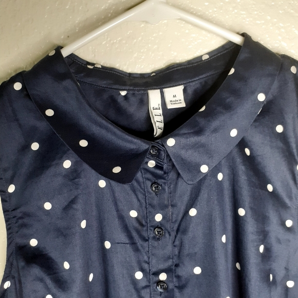 Blue top - Picture 6 of 9